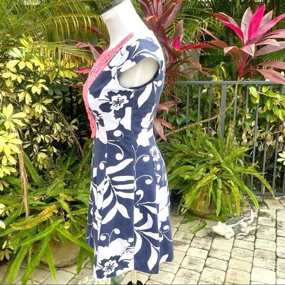 Lilly Pulitzer Briella Dress - Picture 5 of 10